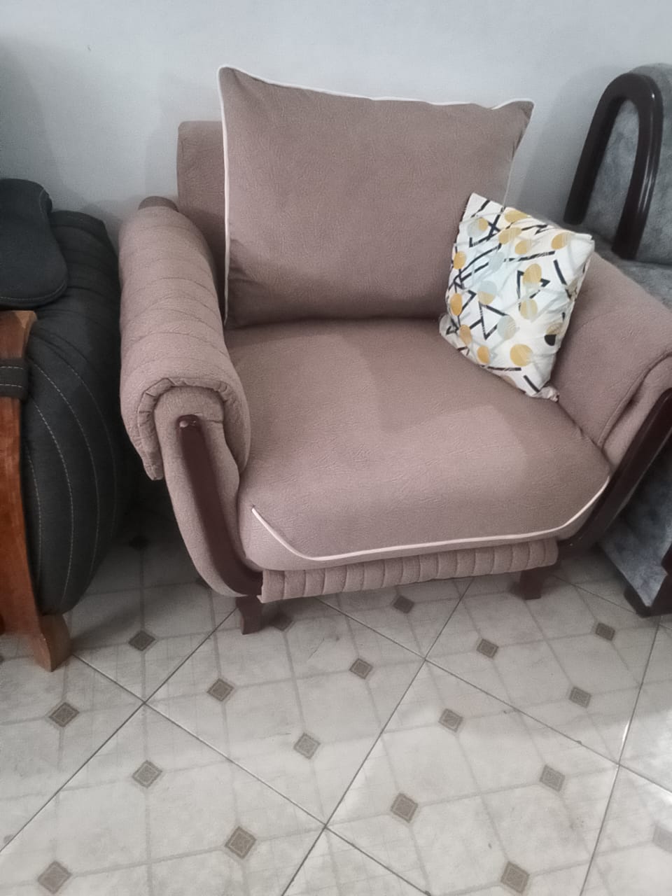 4 pieces Sofa