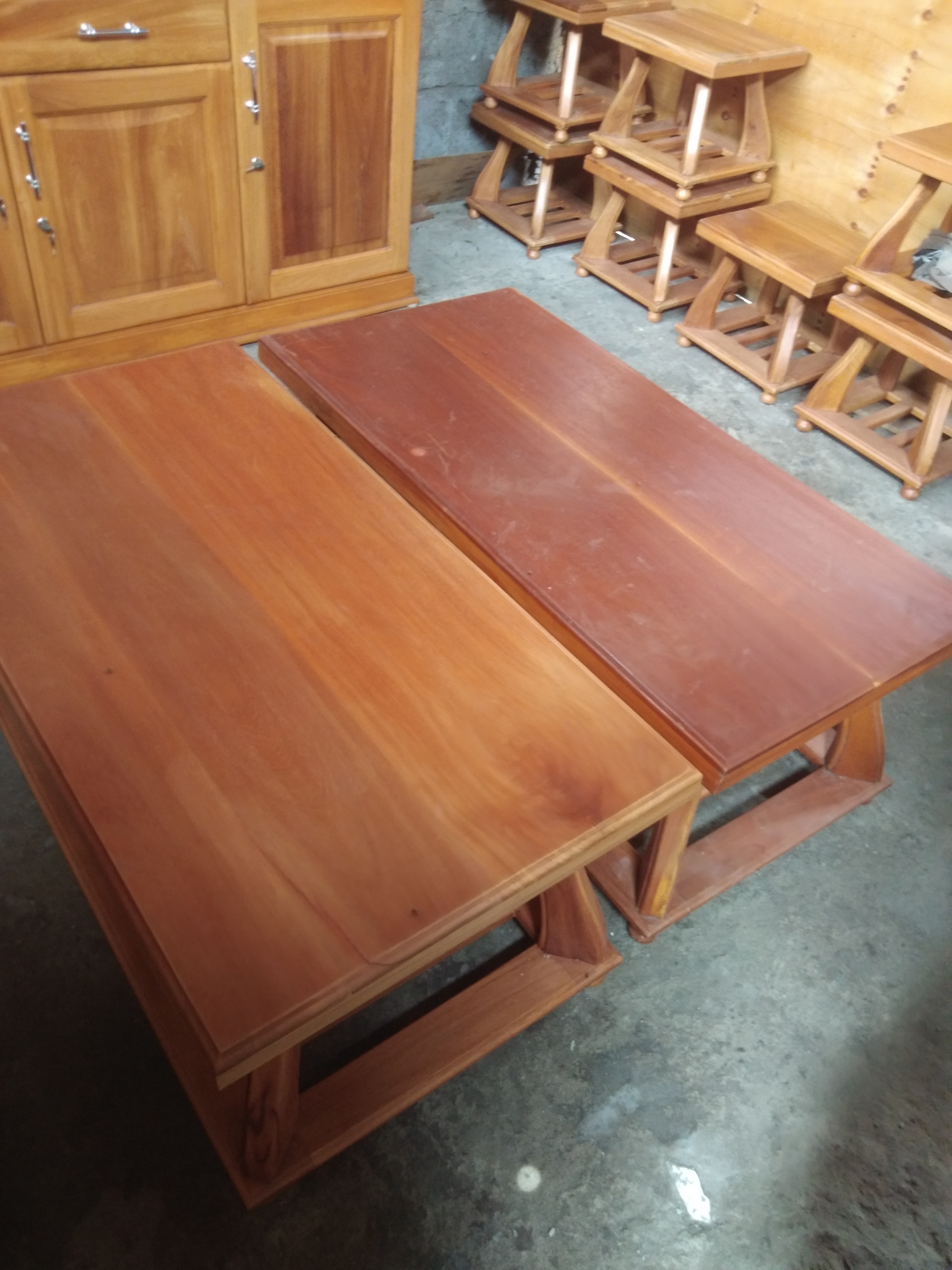 Coffee Table Set with 6 Stools