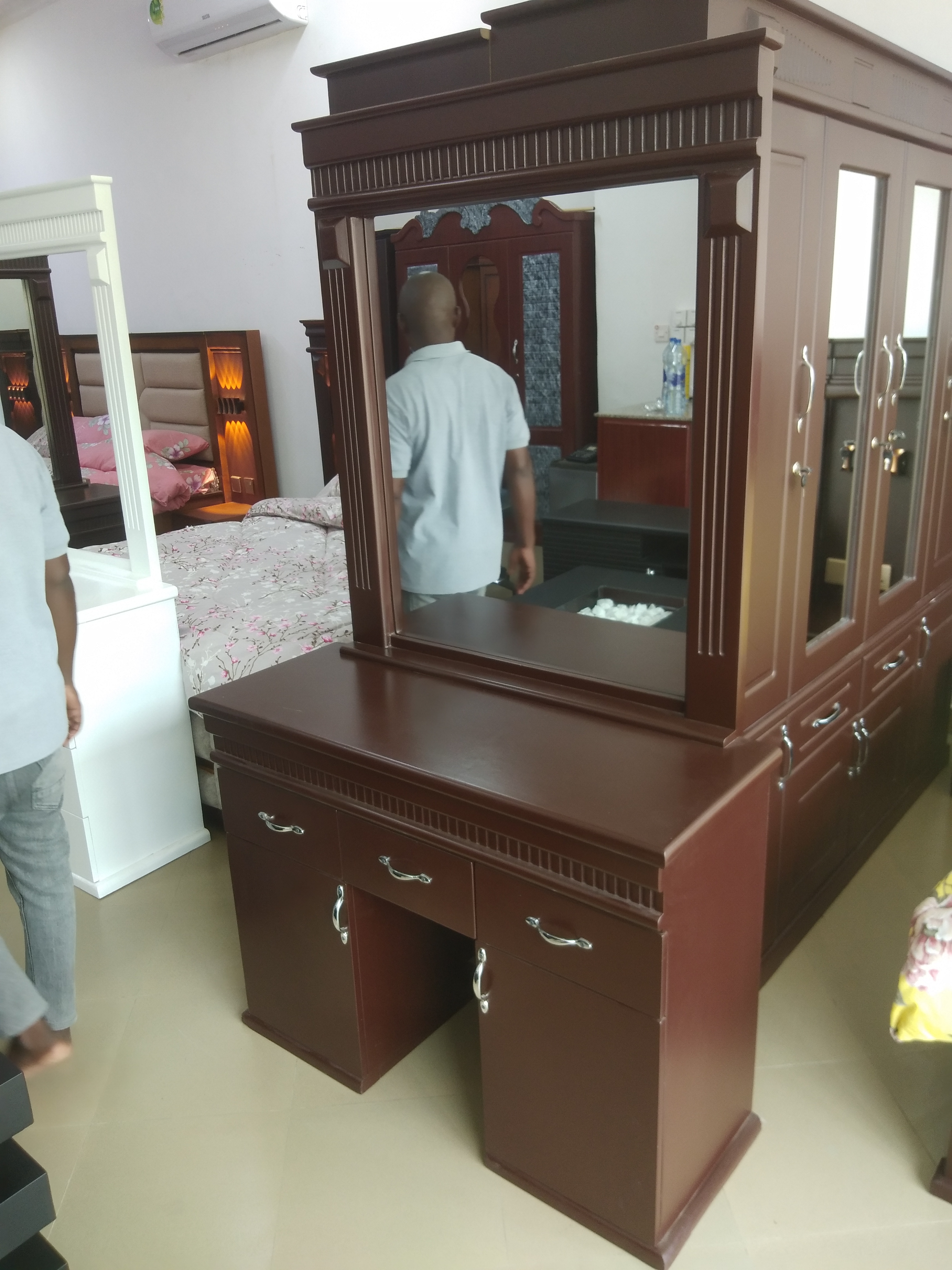 Dressing Table with Mirror